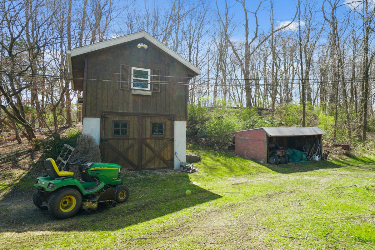 263 Bedford Banksville Road